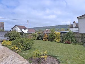 Photo 16- click for photo gallery